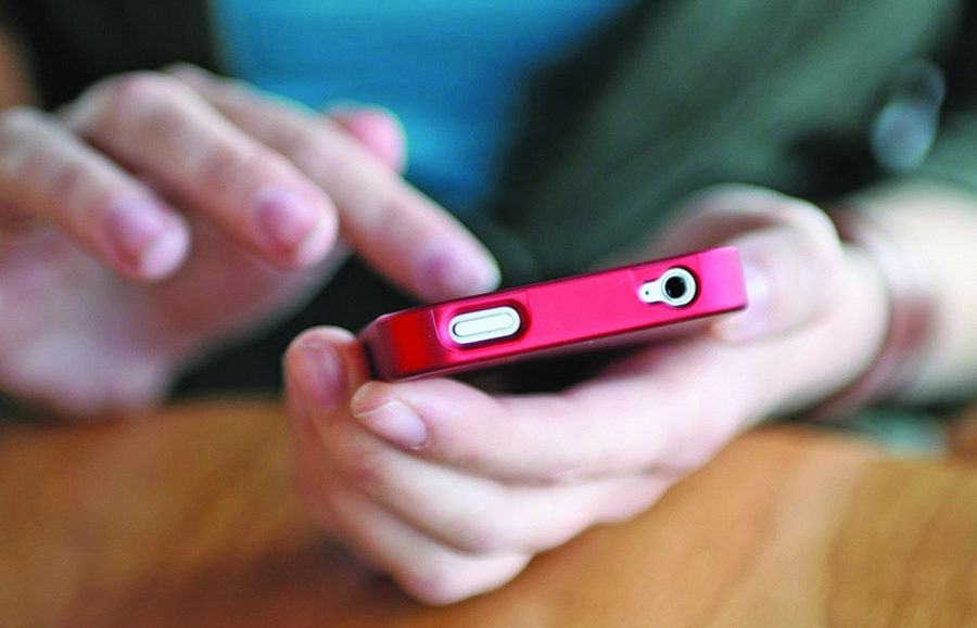 Cada vez más personas prefieren el internet móvil. Foto: www.revistasumma.com
